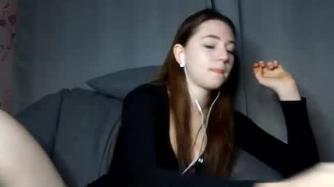 Snapshot of savannasotos chatting on October 8, 2025, 3:20 pm Sophie online show from October 8, 2025, 3:20 pm