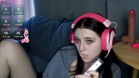 Snapshot of savannasotos chatting on October 16, 2025, 3:46 pm Sophie online show from October 16, 2025, 3:46 pm