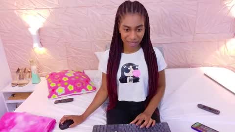 savory_pussy18 online show from September 27, 2025, 1:38 pm
