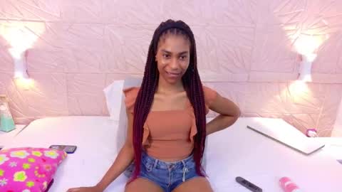 savory_pussy18 online show from October 8, 2025, 2:36 pm