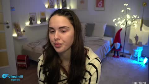 Snapshot of savvage_play chatting on December 1, 2024, 7:47 pm Naomi online show from December 1, 2024, 7:47 pm