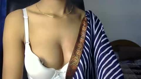 saxee online show from December 4, 2025, 5:39 am
