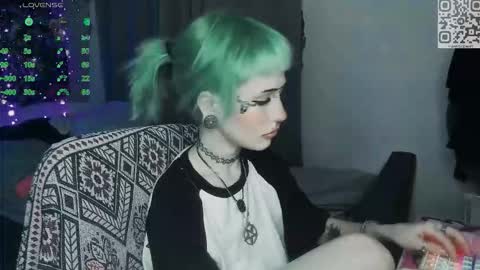 pronoun she. name Mary. age 21. online show from March 5, 2026, 9:22 pm