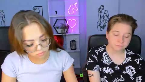 sayana_world online show from September 25, 2025, 5:55 am