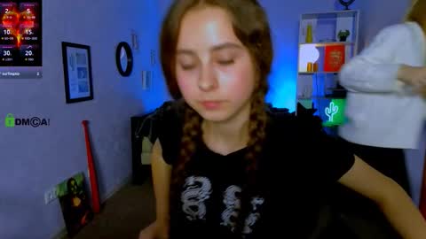 sayana_world online show from October 5, 2025, 6:17 pm