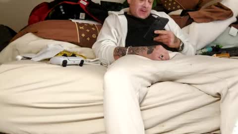 Snapshot of sayhi2mylilguy chatting on February 11, 2025, 4:33 am sayhi2mylilguy online show from February 11, 2025, 4:33 am