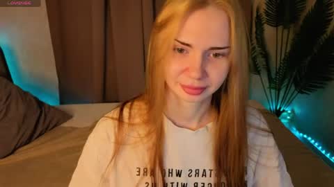 Kira  GMT 7 Mon Thu-Sun  0800am-0200pm  online show from April 15, 2026, 9:27 am