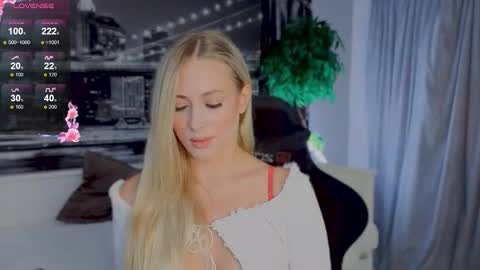 Hello guys our name is Emily Nicole Alice. We are very funny and love to spend time well online show from October 9, 2025, 4:49 pm