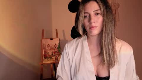 Venus online show from October 23, 2025, 5:12 pm