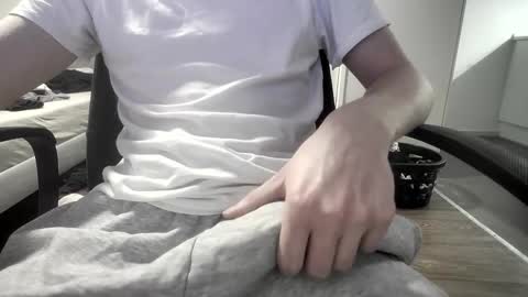 scandi_cock online show from February 12, 2025, 12:37 am