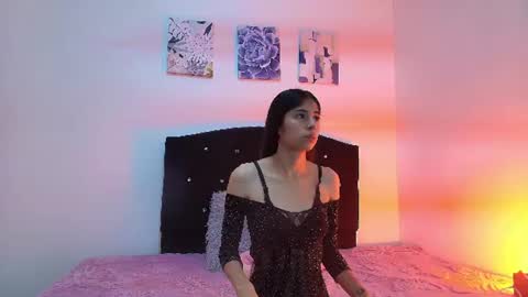 Snapshot of scarlet__muse chatting on July 11, 2026, 11:24 am scarlet__muse online show from July 11, 2026, 11:24 am