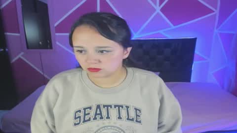 scarlet_angels02 online show from October 6, 2025, 2:53 am