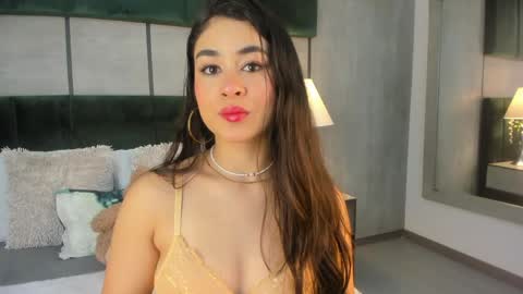 Snapshot of scarlet_belrose chatting on April 7, 2026, 1:44 pm Scarelet online show from April 7, 2026, 1:44 pm