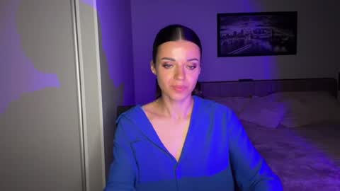 Sophie online show from July 20, 2026, 10:39 am