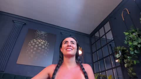 Scarlet Edwars online show from January 25, 2025, 10:39 pm