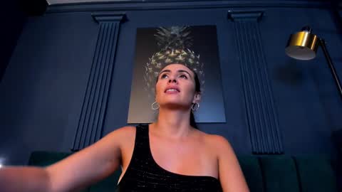 Scarlet Edwars online show from February 12, 2025, 10:26 pm