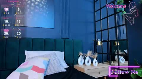 Scarlet Edwars online show from March 26, 2026, 6:13 pm