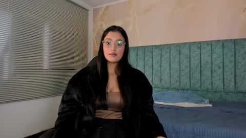 Snapshot of scarlet_rose__ chatting on February 23, 2025, 1:53 pm Scarlet  online show from February 23, 2025, 1:53 pm