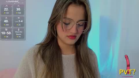 Snapshot of scarlet_rose__ chatting on September 16, 2025, 4:02 am Scarlet  online show from September 16, 2025, 4:02 am