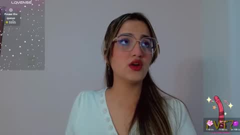 Snapshot of scarlet_rose__ chatting on September 20, 2025, 4:24 am Scarlet  online show from September 20, 2025, 4:24 am