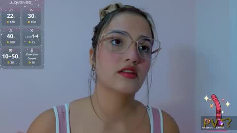 Snapshot of scarlet_rose__ chatting on September 25, 2025, 4:27 am Scarlet  online show from September 25, 2025, 4:27 am