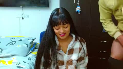 ScarletandRyan28 online show from December 23, 2024, 1:13 pm