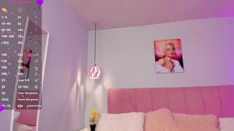 Scarlet  online show from March 1, 2025, 5:20 am