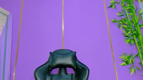 Denis online show from November 4, 2025, 9:25 pm