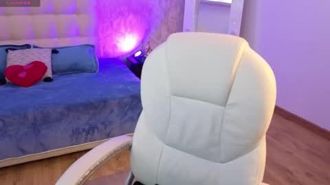 Scarlett online show from June 1, 2026, 11:34 am