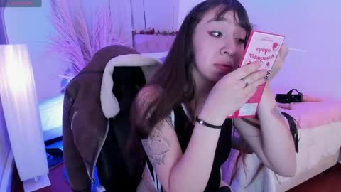 Snapshot of scarlett__cooper__ chatting on May 7, 2026, 11:48 am Scarlett online show from May 7, 2026, 11:48 am
