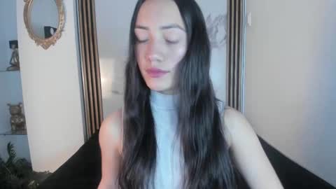 SCARLETT FOX  online show from September 22, 2025, 11:23 am