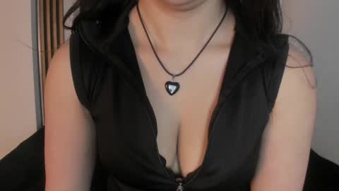 SCARLETT FOX  online show from September 25, 2025, 11:14 am