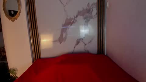 SCARLETT FOX  online show from October 15, 2025, 11:10 am