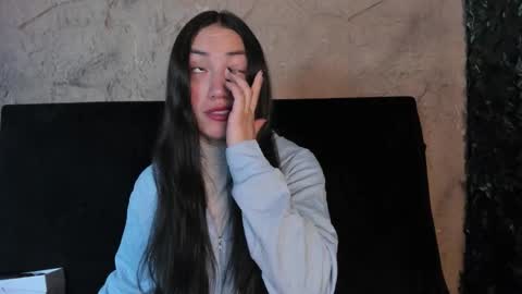 SCARLETT FOX  online show from November 5, 2025, 11:21 am