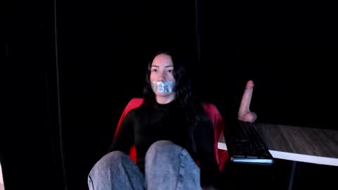 SCARLETT FOX  online show from November 24, 2025, 11:21 am