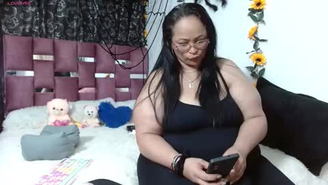 Snapshot of scarlett__jhonson chatting on October 25, 2025, 11:43 pm Scarlett online show from October 25, 2025, 11:43 pm