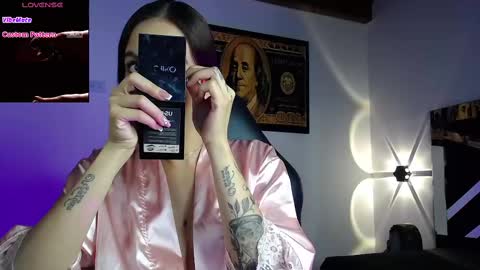 Snapshot of scarlett_buttock chatting on February 11, 2025, 12:05 pm Scarlett online show from February 11, 2025, 12:05 pm
