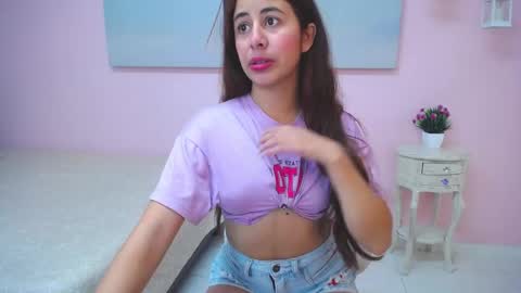 Snapshot of scarlett_clyde chatting on April 18, 2026, 12:31 pm Scarlett online show from April 18, 2026, 12:31 pm