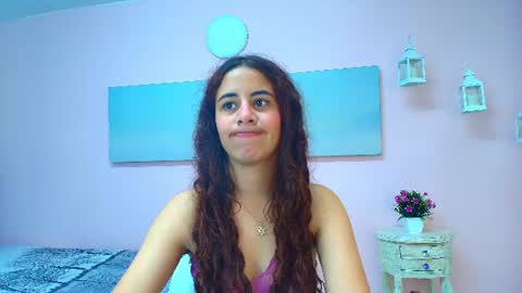 Snapshot of scarlett_clyde chatting on July 15, 2026, 12:43 pm Scarlett online show from July 15, 2026, 12:43 pm