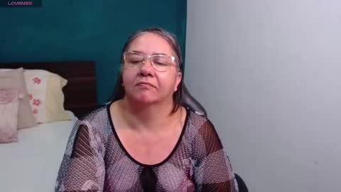 Scarlett  online show from March 6, 2026, 1:02 am