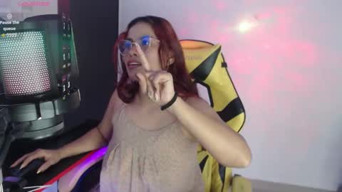 scarlett online show from November 25, 2025, 5:40 am