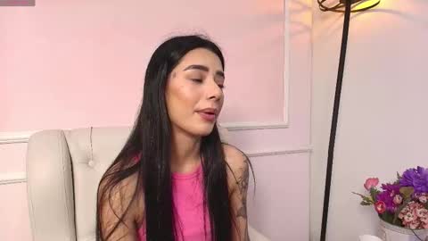 Lauren Scarlett online show from December 1, 2025, 6:13 pm