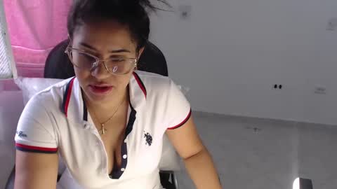 Scarlett online show from March 3, 2025, 11:44 am