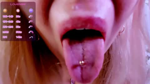 Scarlett online show from April 17, 2026, 9:12 am