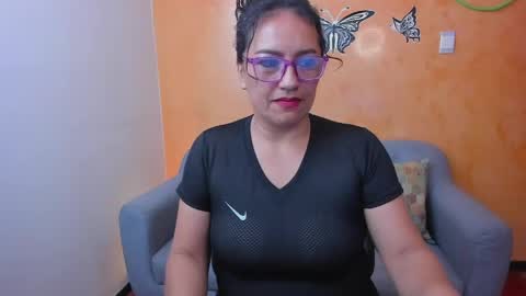 Snapshot of scarlett_sax chatting on April 26, 2026, 12:52 am Scarlett sax online show from April 26, 2026, 12:52 am
