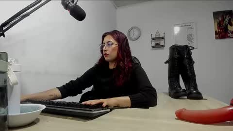 Mistress Scarlett online show from February 26, 2025, 3:52 pm