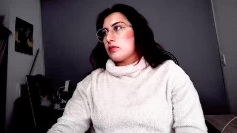 Mistress Scarlett online show from November 10, 2025, 2:49 pm