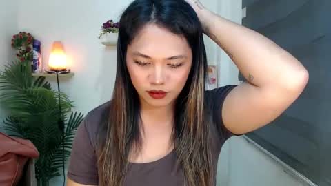 Snapshot of scarlett_sofia69 chatting on February 20, 2026, 7:43 am online show from February 20, 2026, 7:43 am