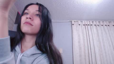 Scarlett Von Rose online show from October 11, 2025, 4:05 pm