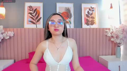 Scarlett online show from June 22, 2026, 12:35 pm